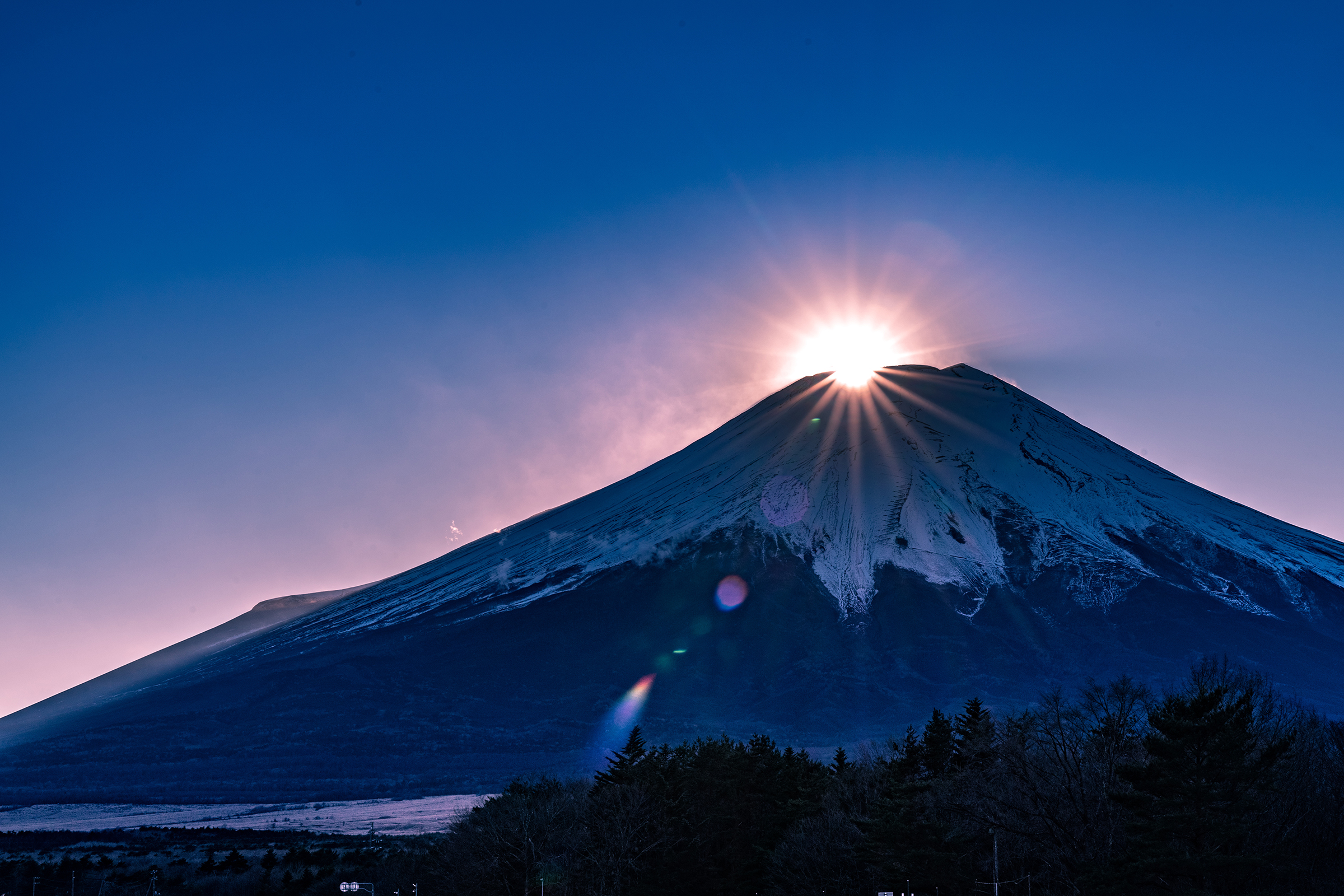 長池親水公園からのダブルダイヤモンド富士 ｜ 山中湖・湖畔の宿『花